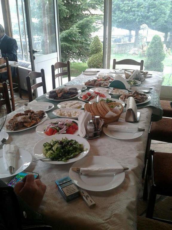 Krystal Hotel Krystallopigi Bagian luar foto